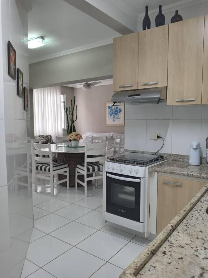 Apartamento completo na calçada da praia Leilighet Guarujá Eksteriør bilde