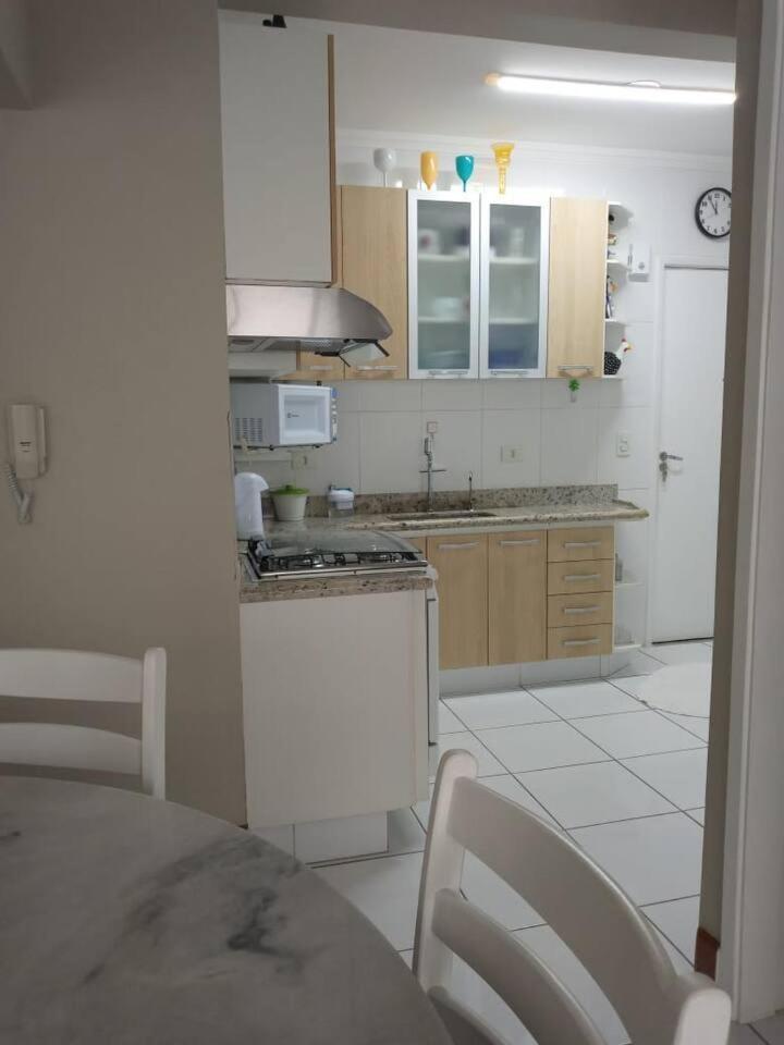 Apartamento completo na calçada da praia Leilighet Guarujá Eksteriør bilde