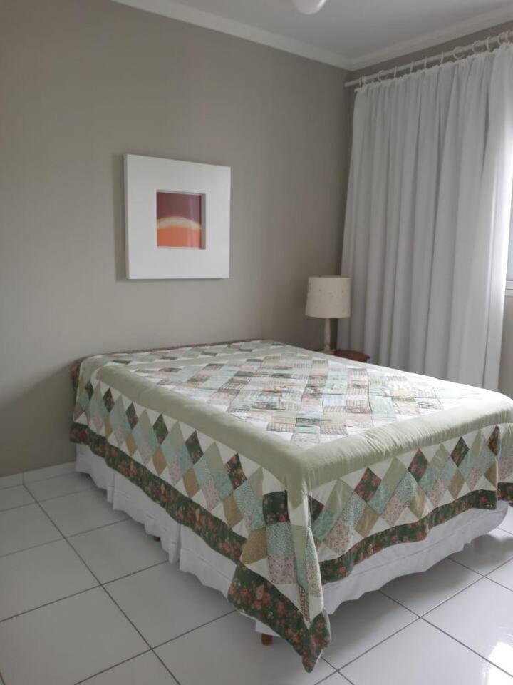 Apartamento completo na calçada da praia Leilighet Guarujá Eksteriør bilde