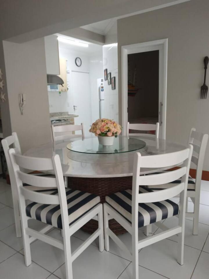 Apartamento completo na calçada da praia Leilighet Guarujá Eksteriør bilde
